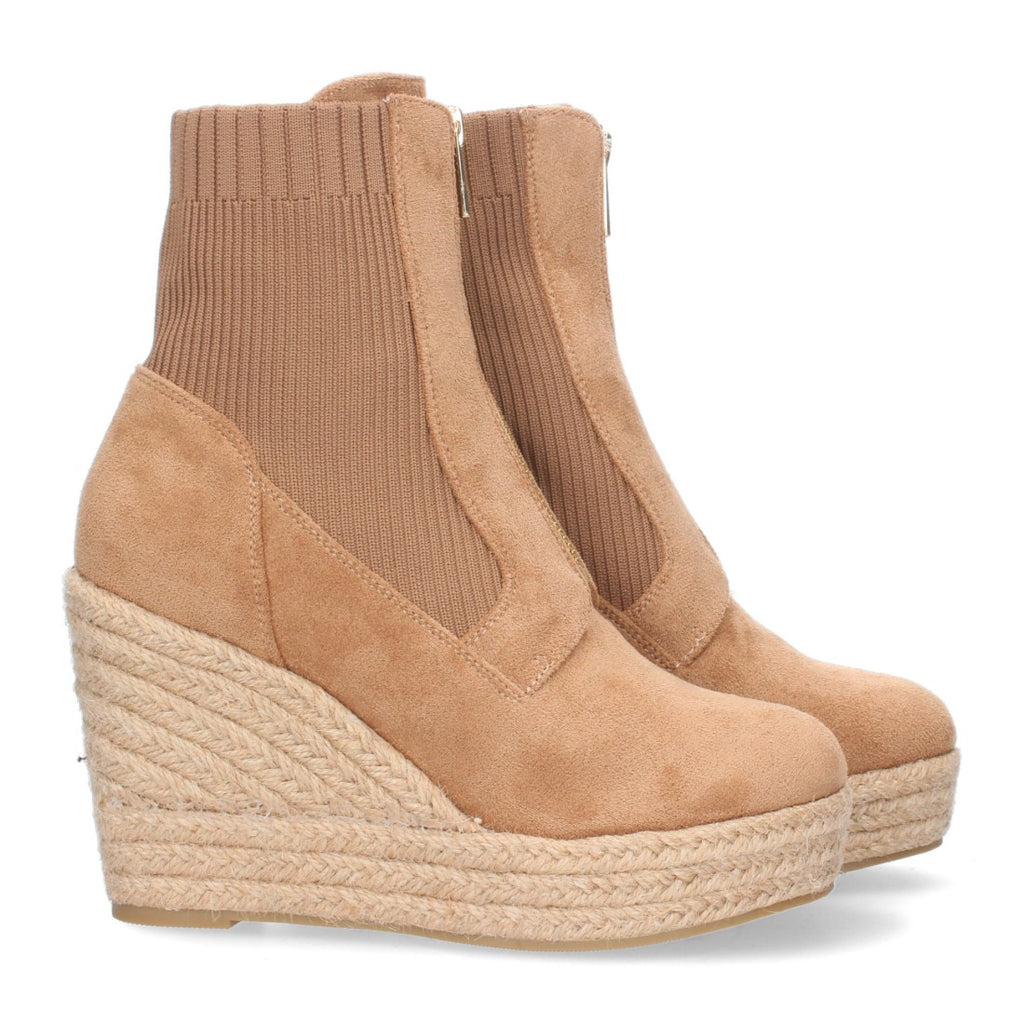 Vimice AA-18-Camel