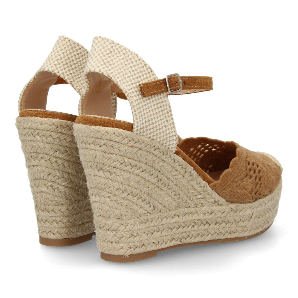 VR5-1516-Camell