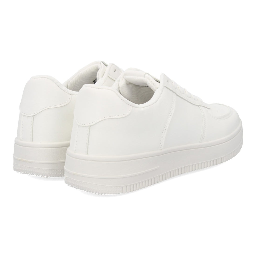 DEPORTIVA de vestir de hombre en blanco – clásico y elegante