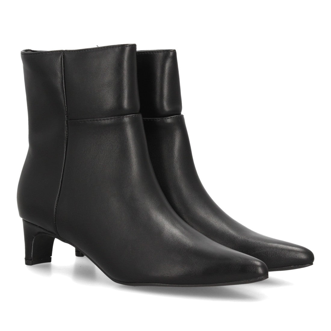 Botines Efecto Ante con Tacón Negro · XQ1011