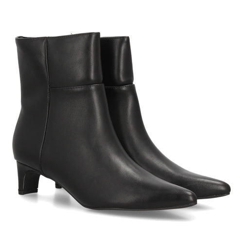 Botines Efecto Ante con Tacón Negro · XQ1011